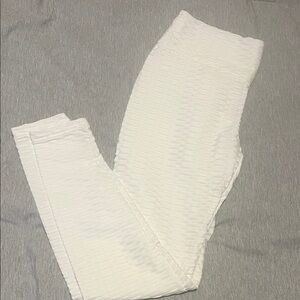 Elegant White Textured Leggings